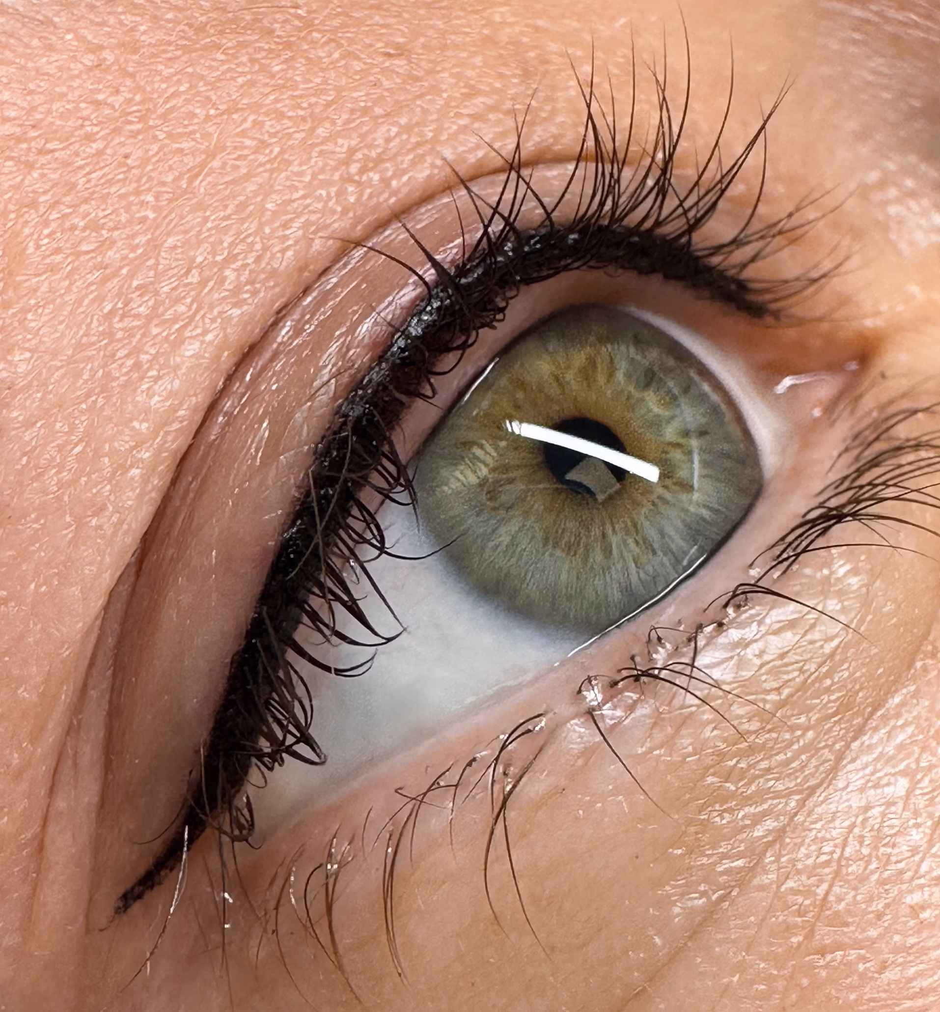 eyeliner tattoo, star dusting eyeliner, winged eyeliner, permanent eyeliner